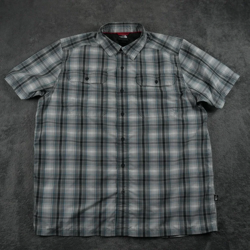 The North Face Short Sleeve Pine Knot Woven Flannel Shirt Mens L Gray Plaid‎